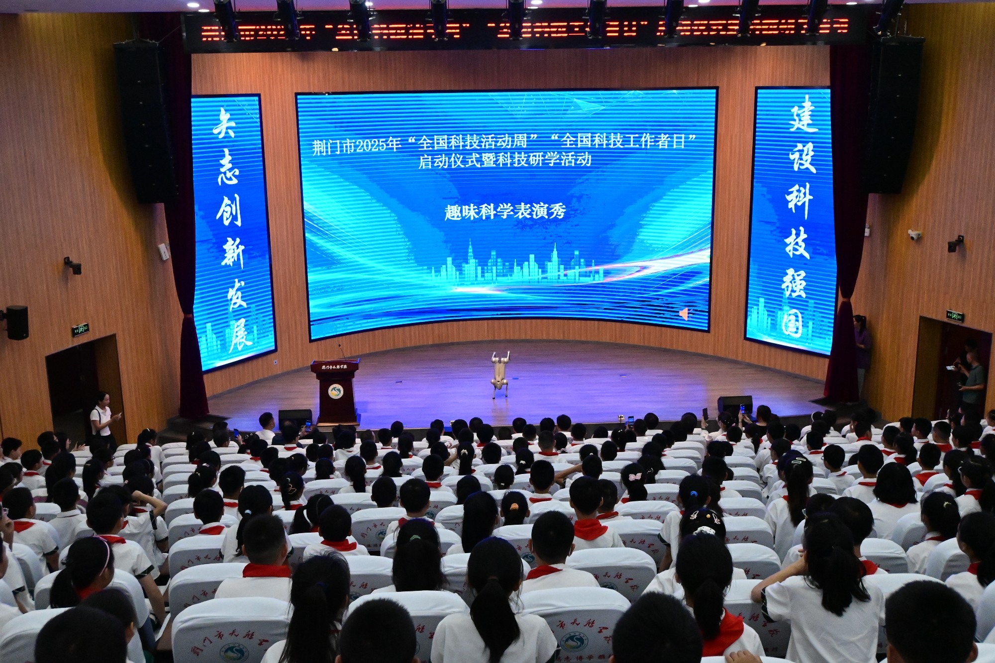 efa337961135c25b5c6932cfda3f4438_副本.jpg