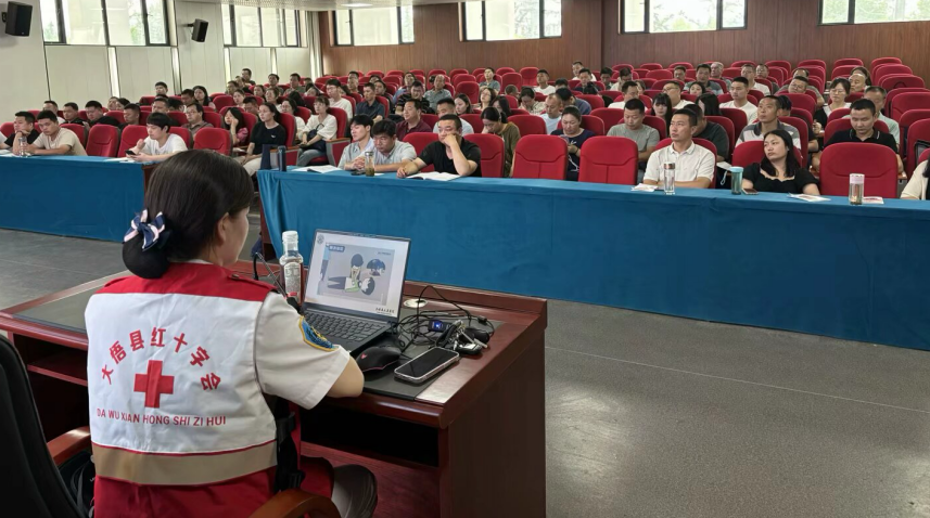 d94e06692c9c8c1c4d2484686cda31a7.jpg