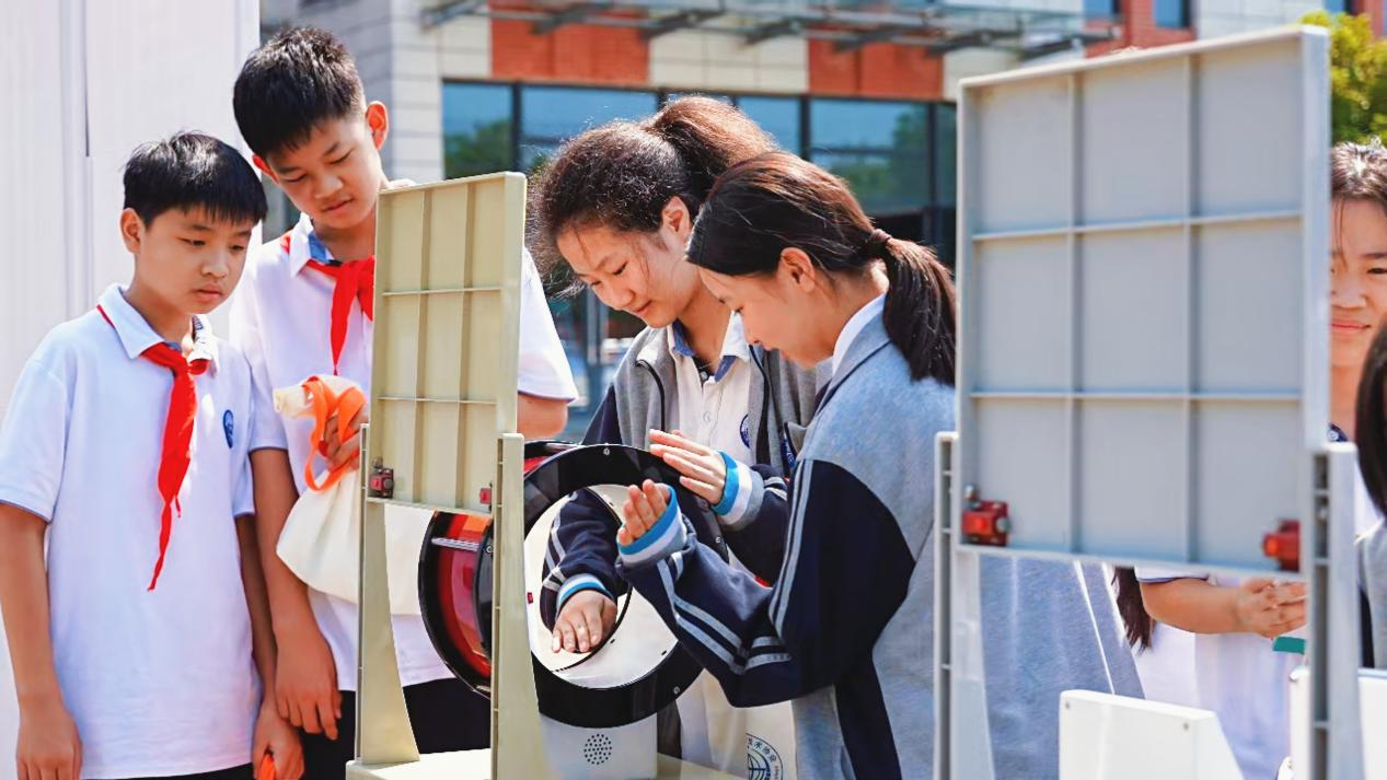 1757315680742075124.png 1.png