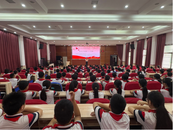 1757901668577030541.png 荆楚科普大讲堂走进咸宁,点亮青少年科学梦想202.png