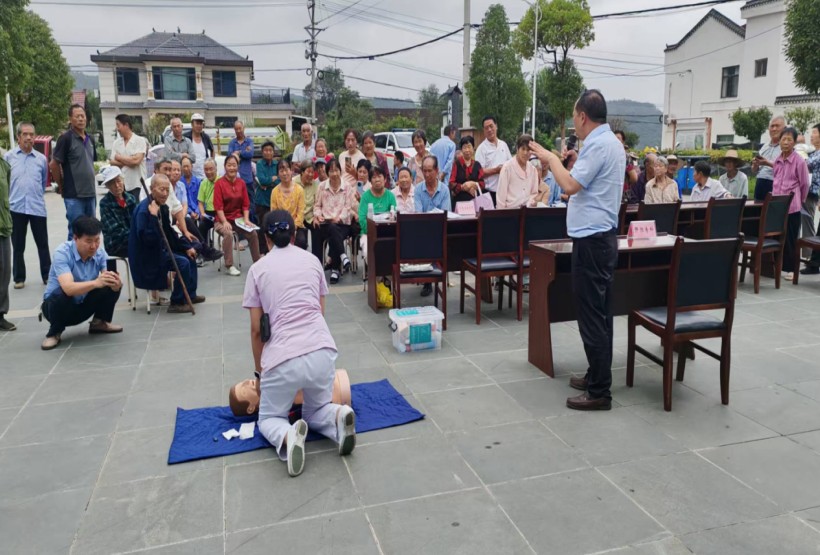 1757924641048056806.jpg 22.jpg