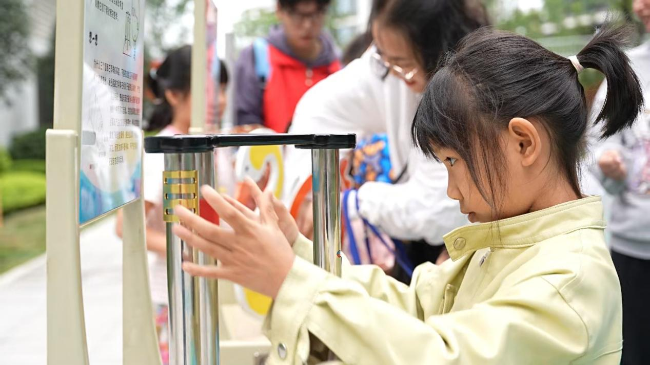 1758528520517011569.png 18.png