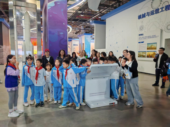 1758589930805054348.png 图片.png