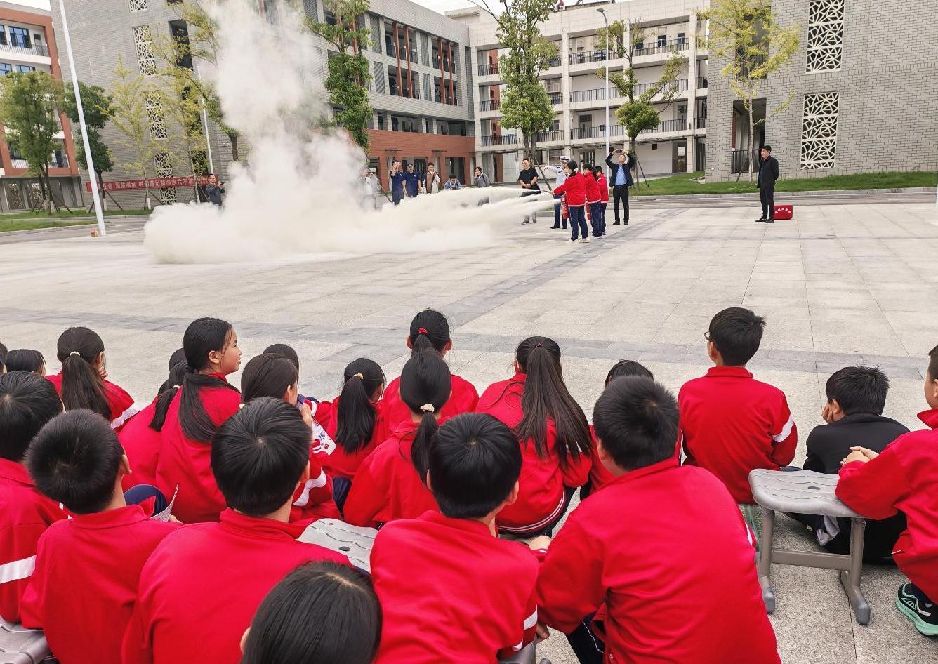 1760412507980045185.jpg 222.jpg