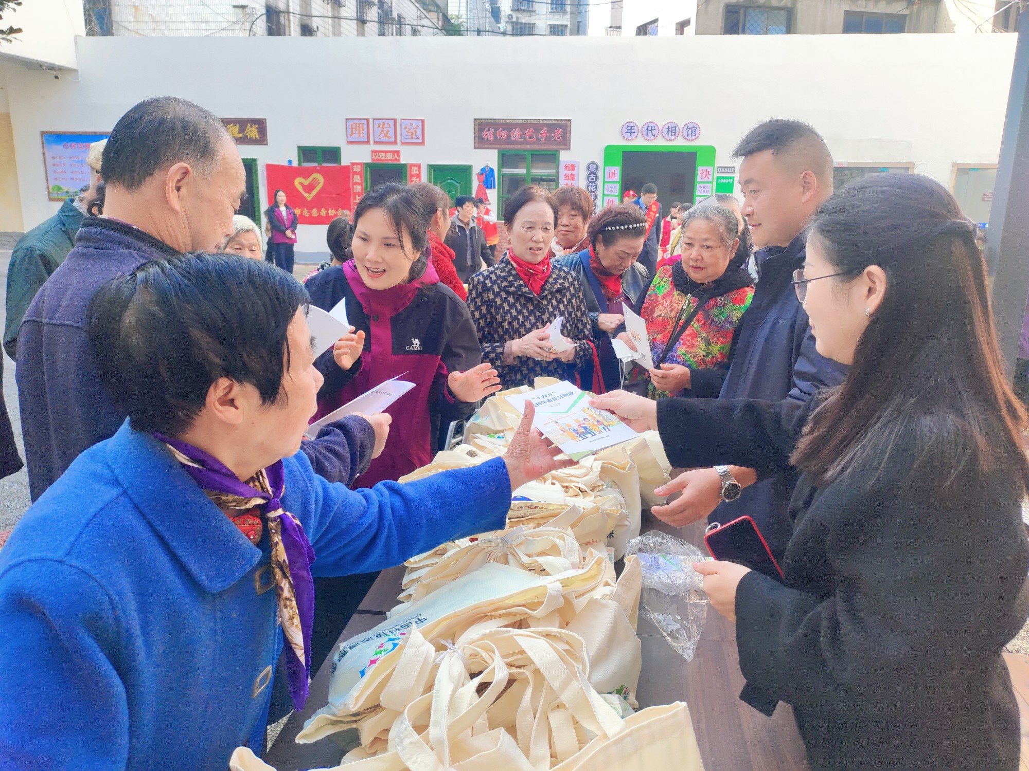 1761644104326054607.jpg bb6e6c65766522f2024ab05c264a2d0b_副本.jpg