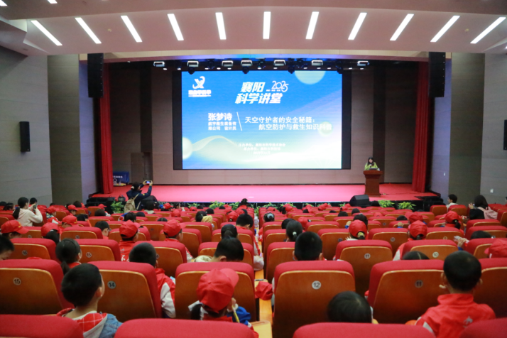 1762400718377034446.png 1762221993199226.png