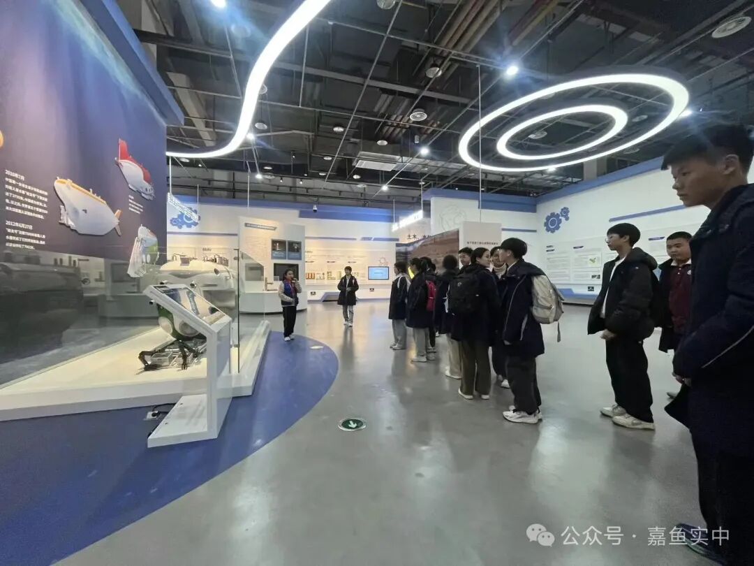 1763951034299021882.jpg W020251124371577292234.jpg