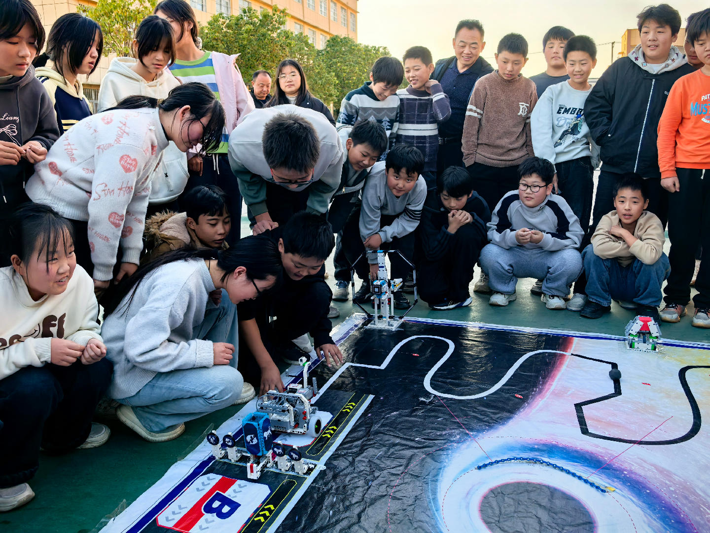 1764057383473094087.jpg 1763970380224127.jpg