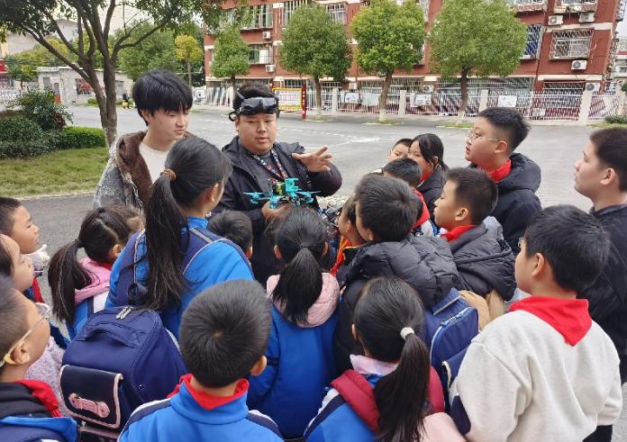 1764215307641086659.jpg 截图_选择区域_20251127114707.jpg