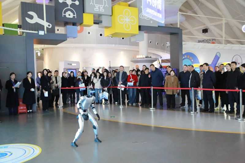 1764832050505086619.jpg 1764659511236860.jpg