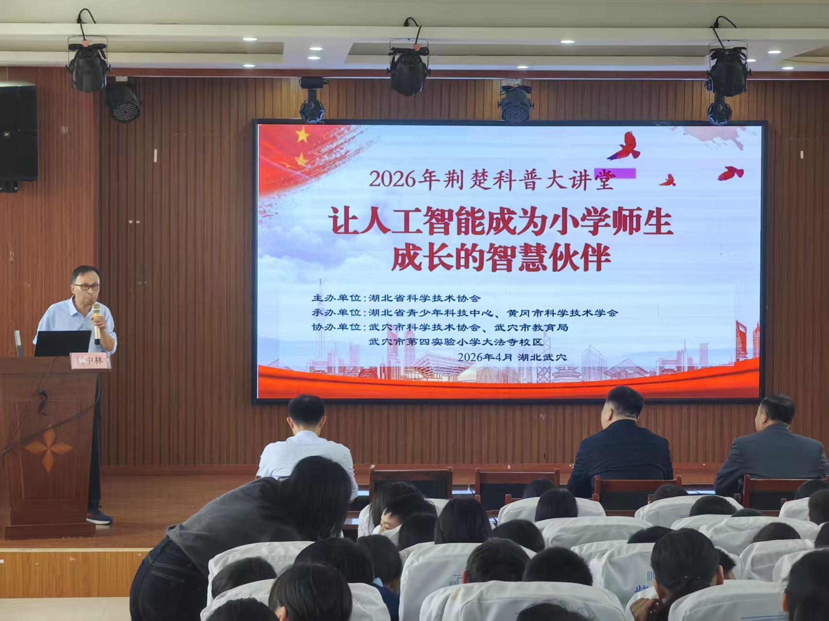 1775890250464014165.jpg b811e8ff1df6be04bc1b11482212a069.jpg