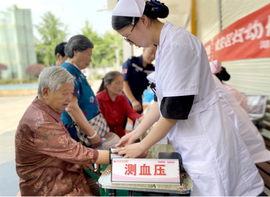 全民反诈筑防线，守护邻里幸福家562.png