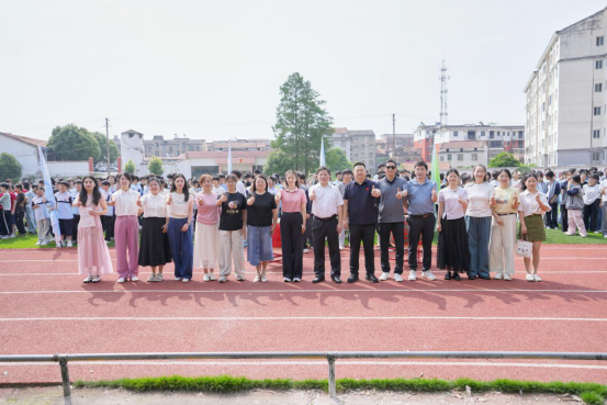 咸宁市科协流动科学课活动走进咸安双溪新闻稿(1)292.png