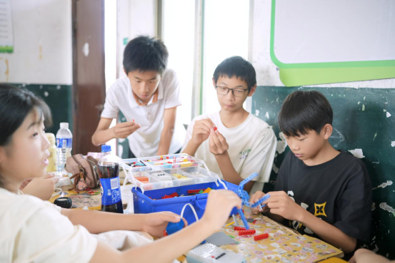 咸宁市科协流动科学课活动走进咸安双溪新闻稿(1)799.png