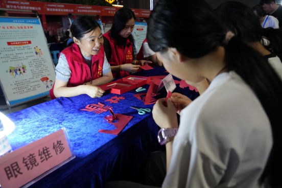 1790064132710047877.png 科普赋能烟火气+文化点亮新生活681.png